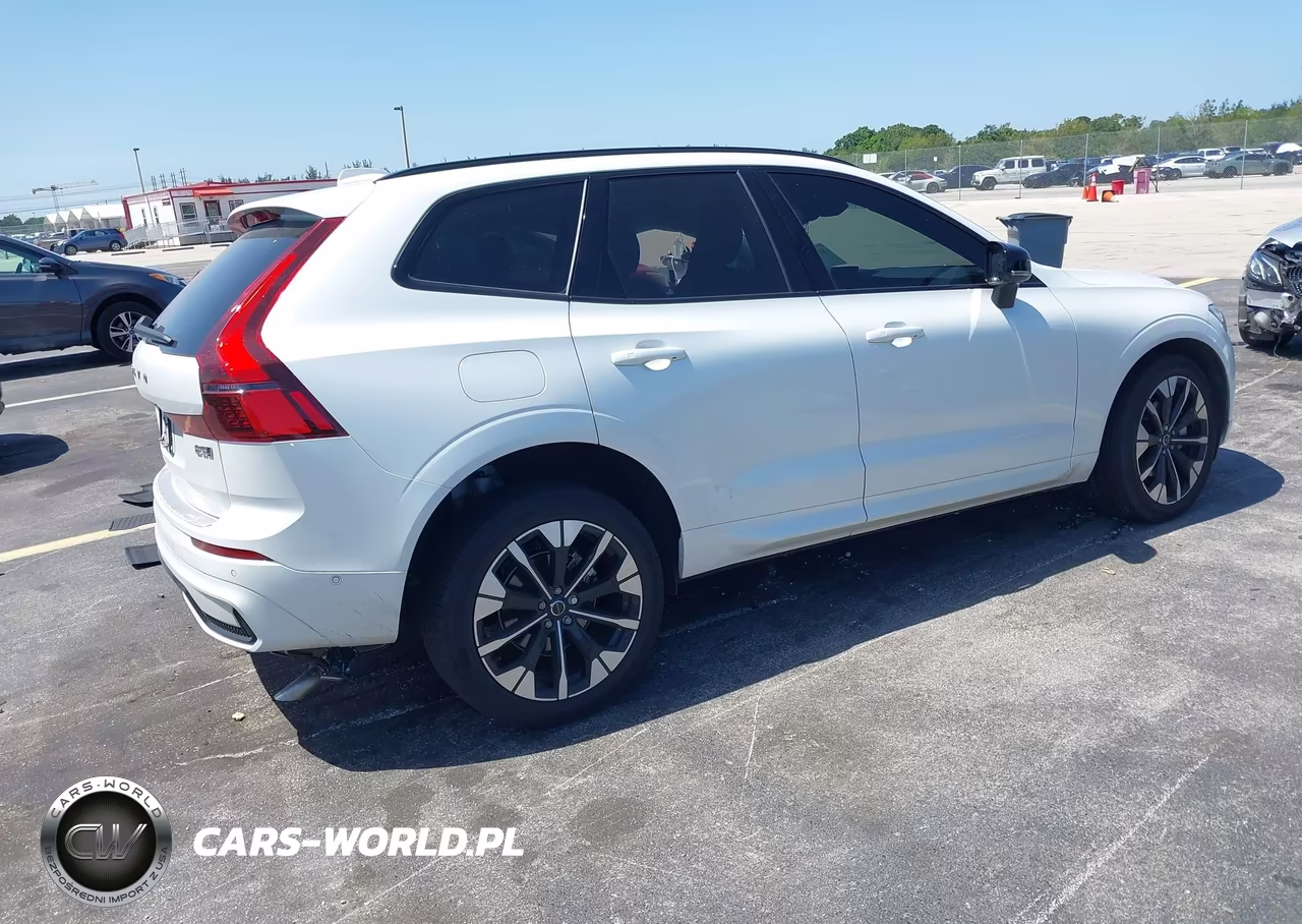 2026 Volvo Xc60 B5 Plus VIN:YV4M12RC4T1347852 - 4
