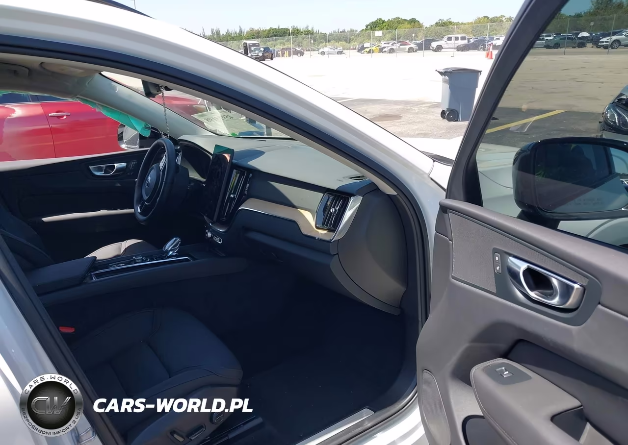 2026 Volvo Xc60 B5 Plus VIN:YV4M12RC4T1347852 - 5