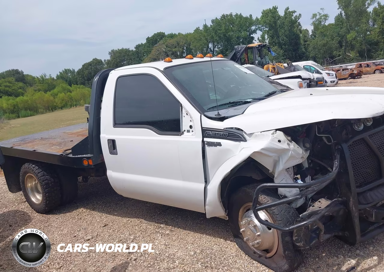 2012 Ford F-350 Chassis Xl VIN:1FDRF3G63CEA45096 - 13