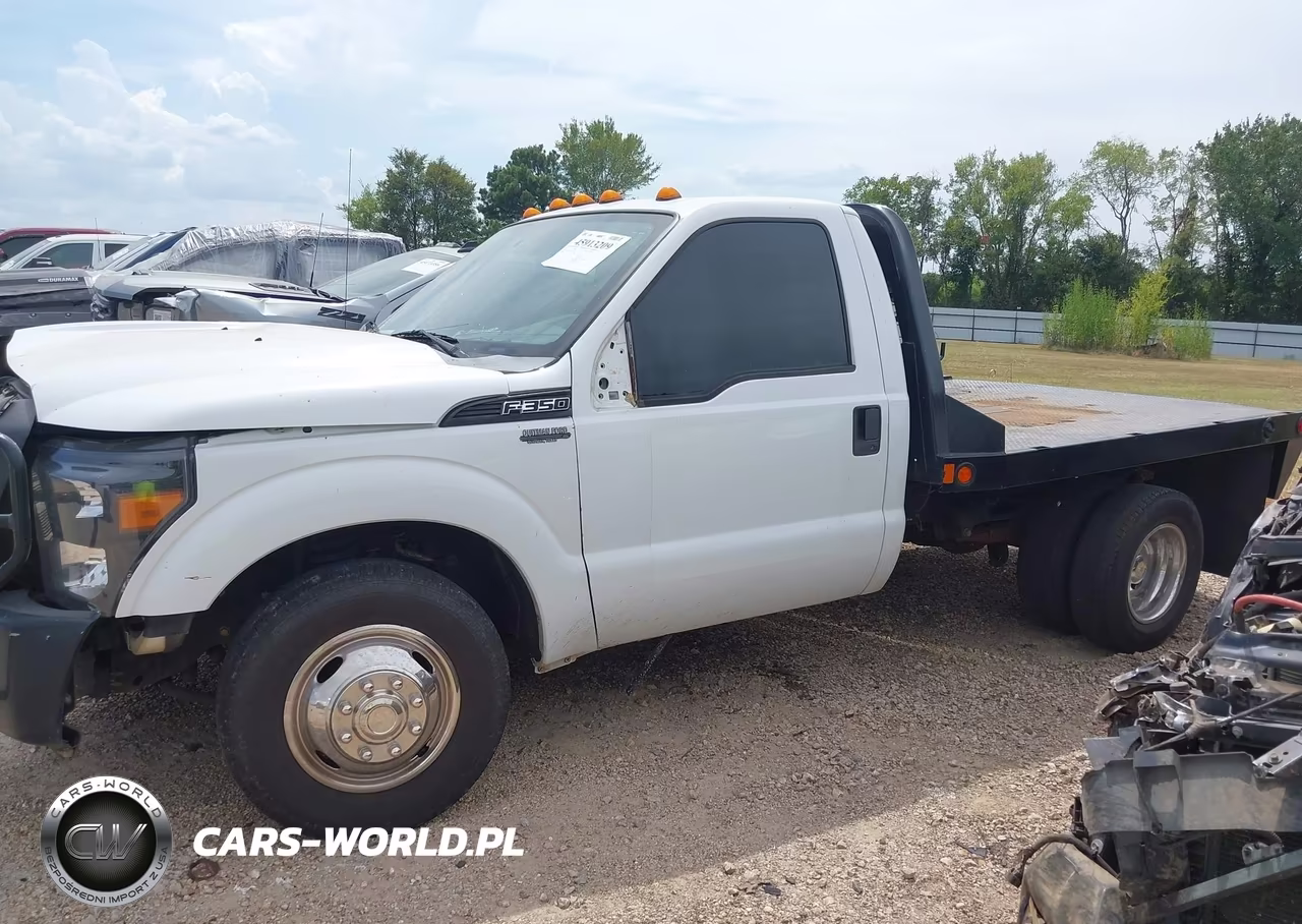 2012 Ford F-350 Chassis Xl VIN:1FDRF3G63CEA45096 - 14