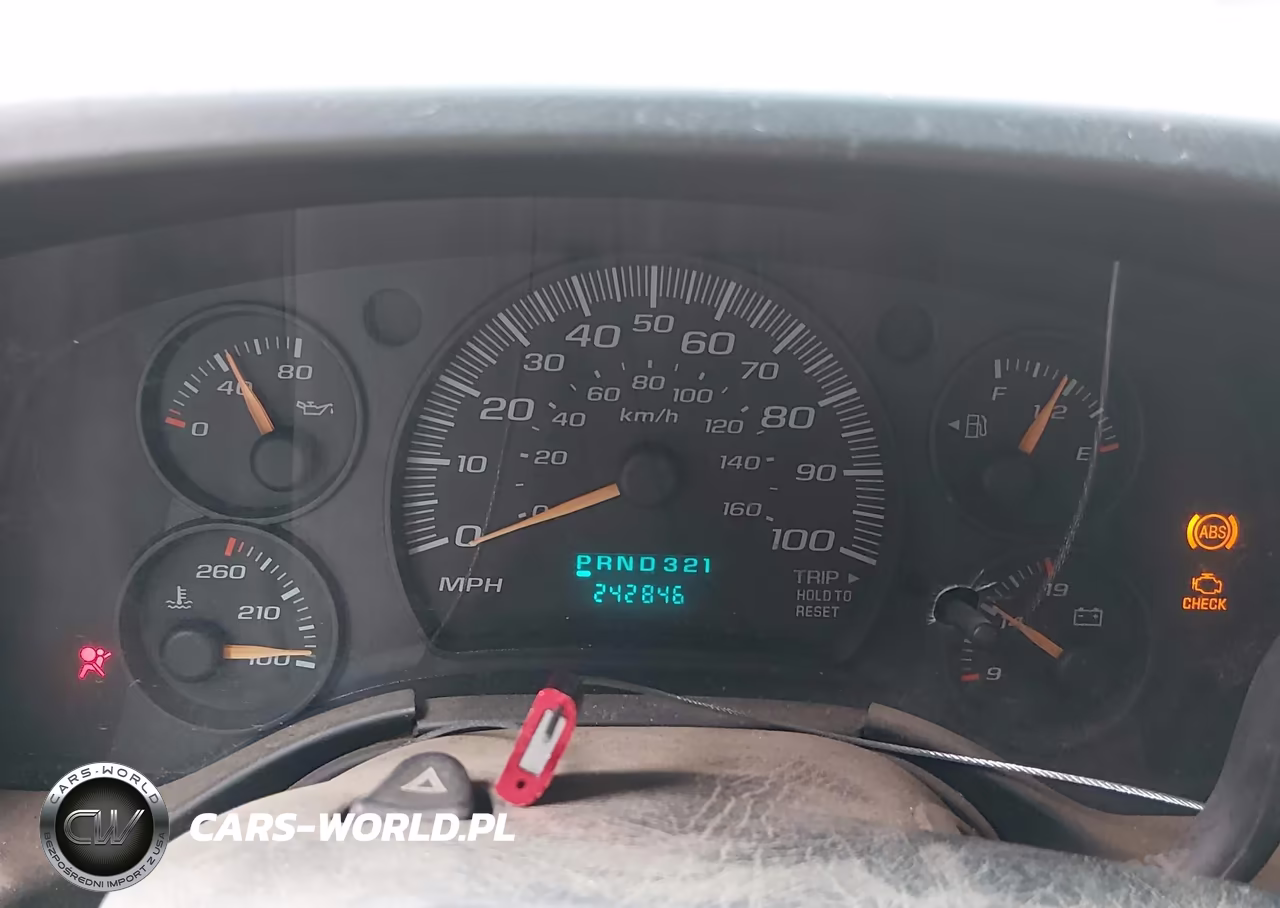 2005 Chevrolet Express Cutaway Base W-C7L-C7N VIN:1GBJG31UX51166566 - 5
