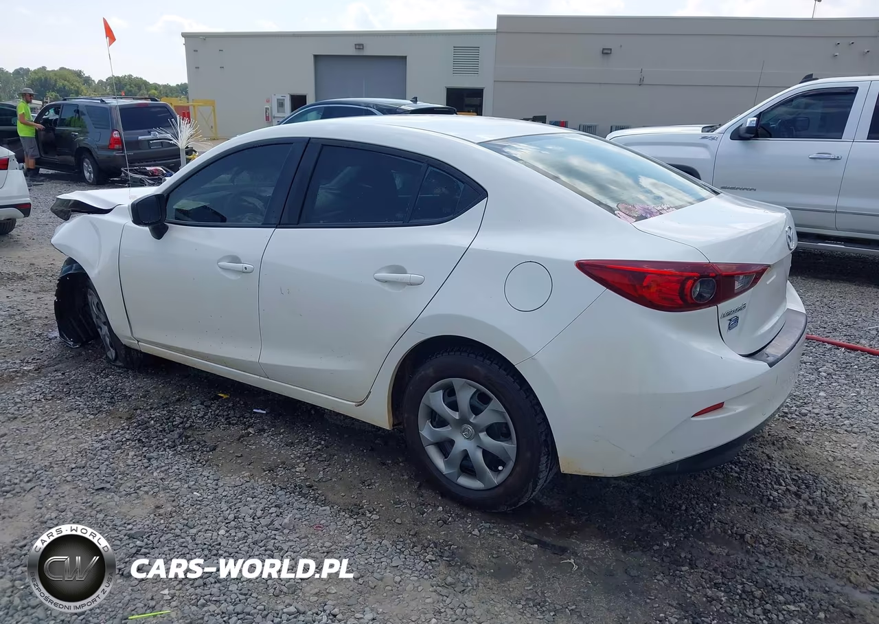 2014 Mazda Mazda3 I Sport VIN:JM1BM1U75E1147152 - 3