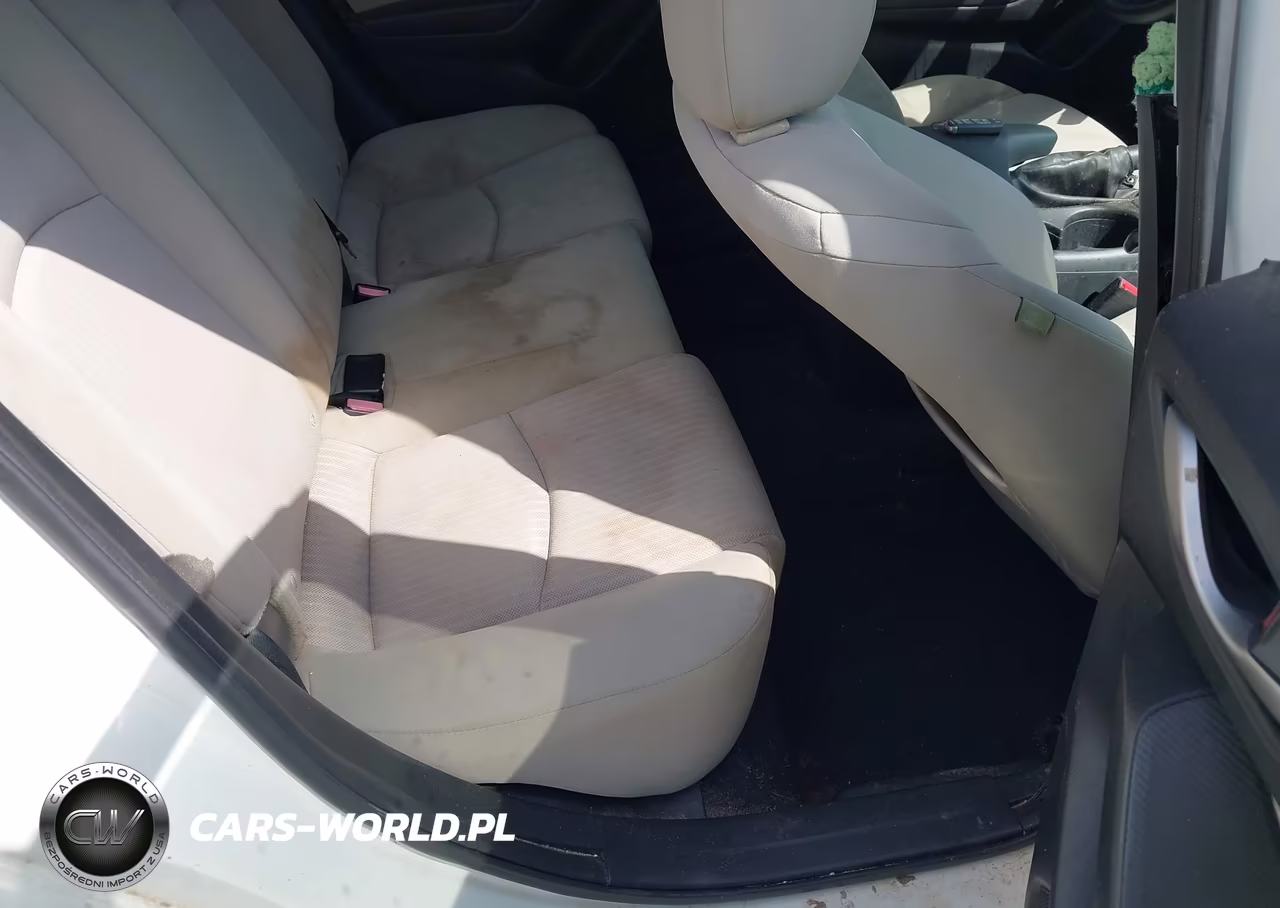 2014 Mazda Mazda3 I Sport VIN:JM1BM1U75E1147152 - 8