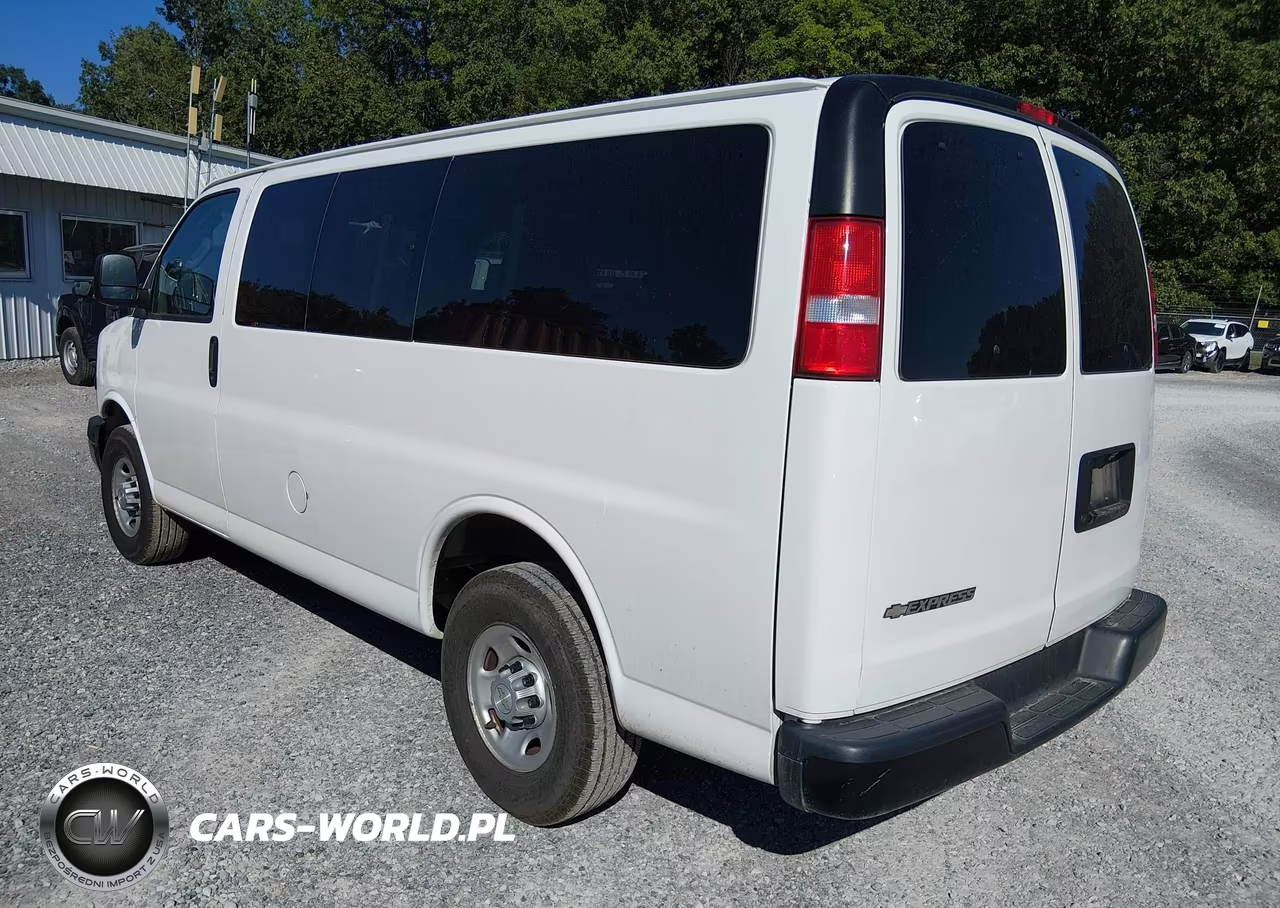 2020 Chevrolet Express Passenger Rwd 2500 Regular Wheelbase Ls VIN:1GAWGEFP0L1256427 - 3