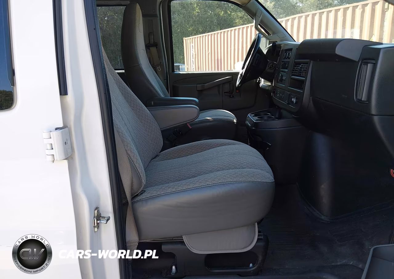 2020 Chevrolet Express Passenger Rwd 2500 Regular Wheelbase Ls VIN:1GAWGEFP0L1256427 - 5