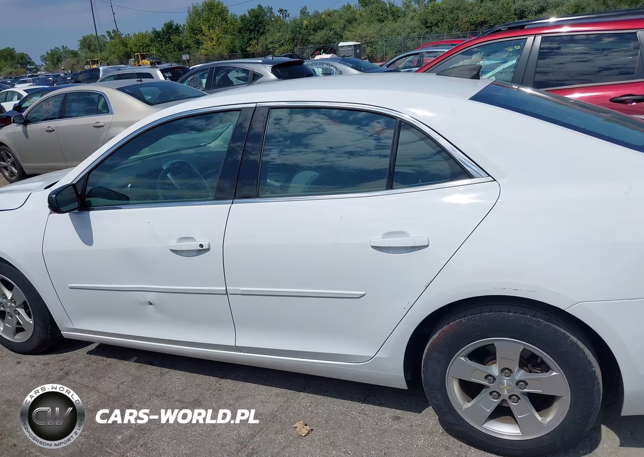 2015 Chevrolet Malibu Ls VIN:1G11B5SL5FF241652 - 14