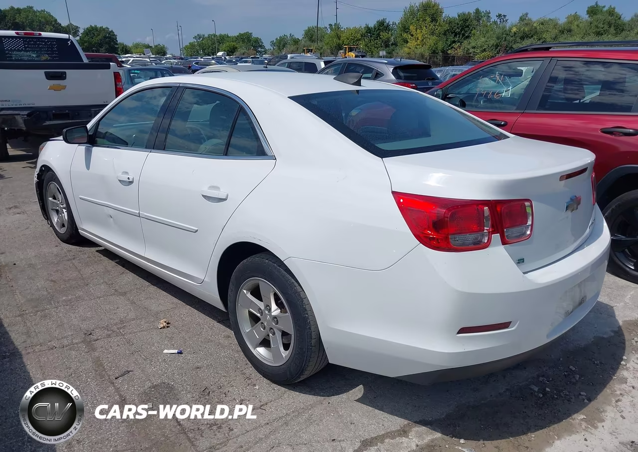 2015 Chevrolet Malibu Ls VIN:1G11B5SL5FF241652 - 3