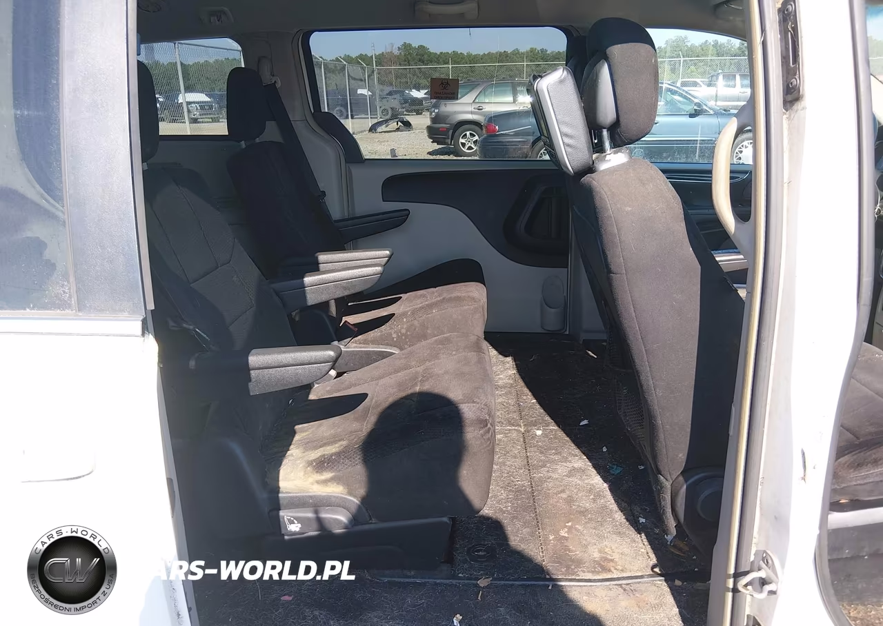 2011 Chrysler Town & Country Touring VIN:2A4RR5DG0BR658065 - 8
