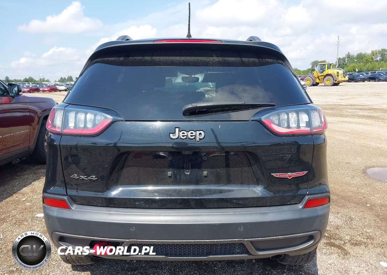 2019 Jeep Cherokee Trailhawk 4X4 VIN:1C4PJMBX3KD198078 - 16