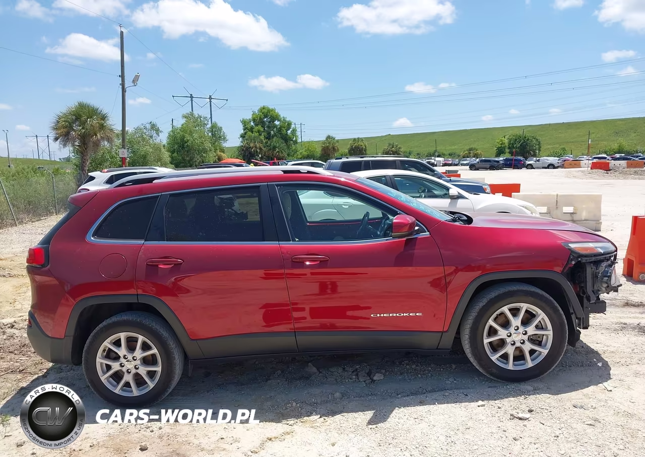 2016 Jeep Cherokee Latitude VIN:1C4PJLCB7GW281568 - 14