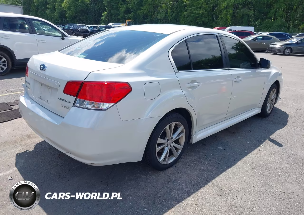 2013 Subaru Legacy 2.5I Premium VIN:4S3BMBC69D3023340 - 4