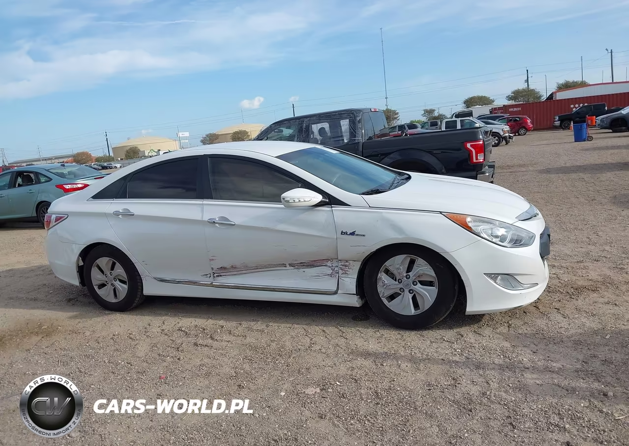 2014 Hyundai Sonata Hybrid VIN:KMHEC4A48EA118123 - 14