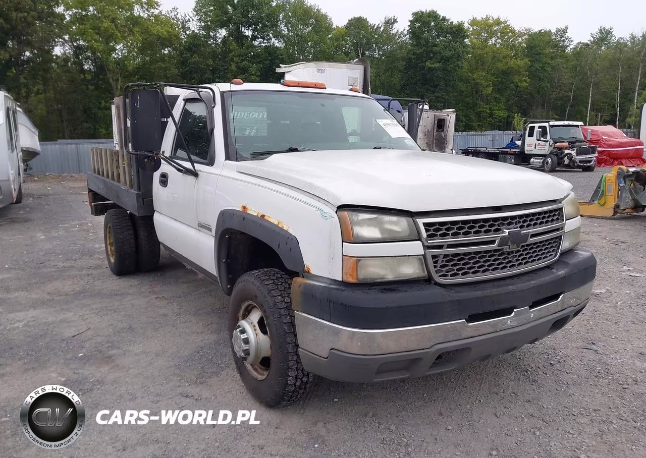 2005 Chevrolet Silverado 3500 Chassis Work Truck VIN:1GBJC34U55E290034 - 11