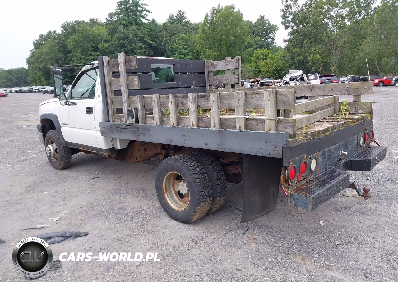 2005 Chevrolet Silverado 3500 Chassis Work Truck VIN:1GBJC34U55E290034 - 3