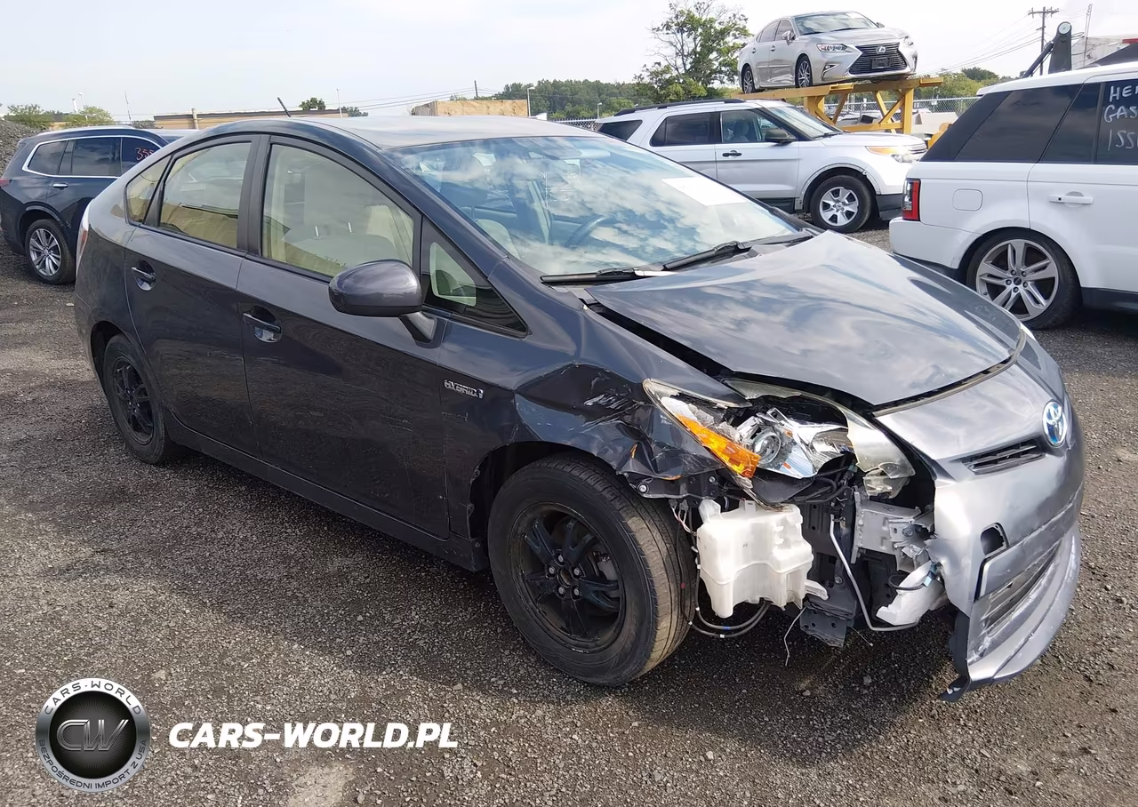 2014 Toyota Prius Two – zdjęcie 1 z 16