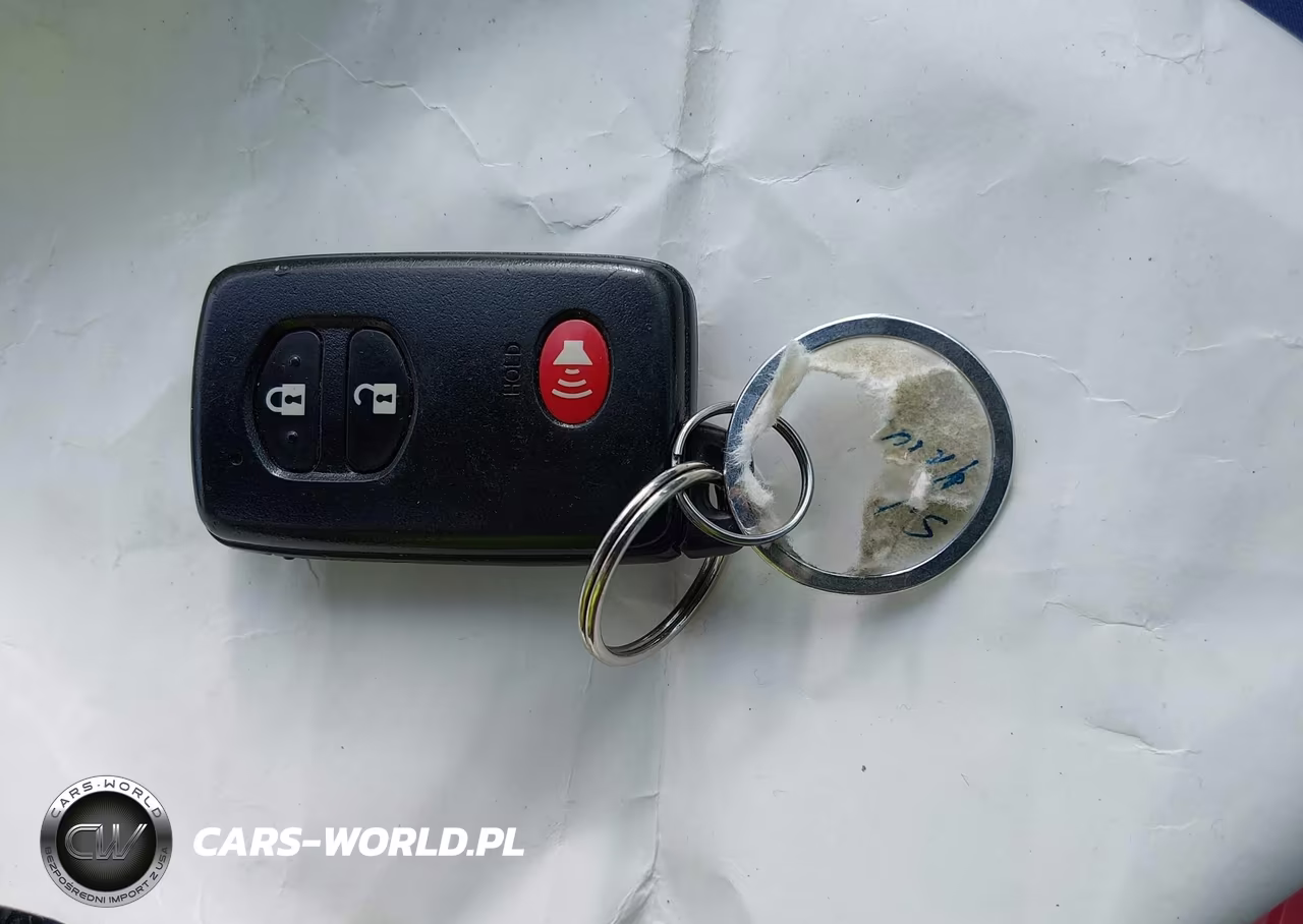 2014 Toyota Prius Two VIN:JTDKN3DU4E1770258 - 11