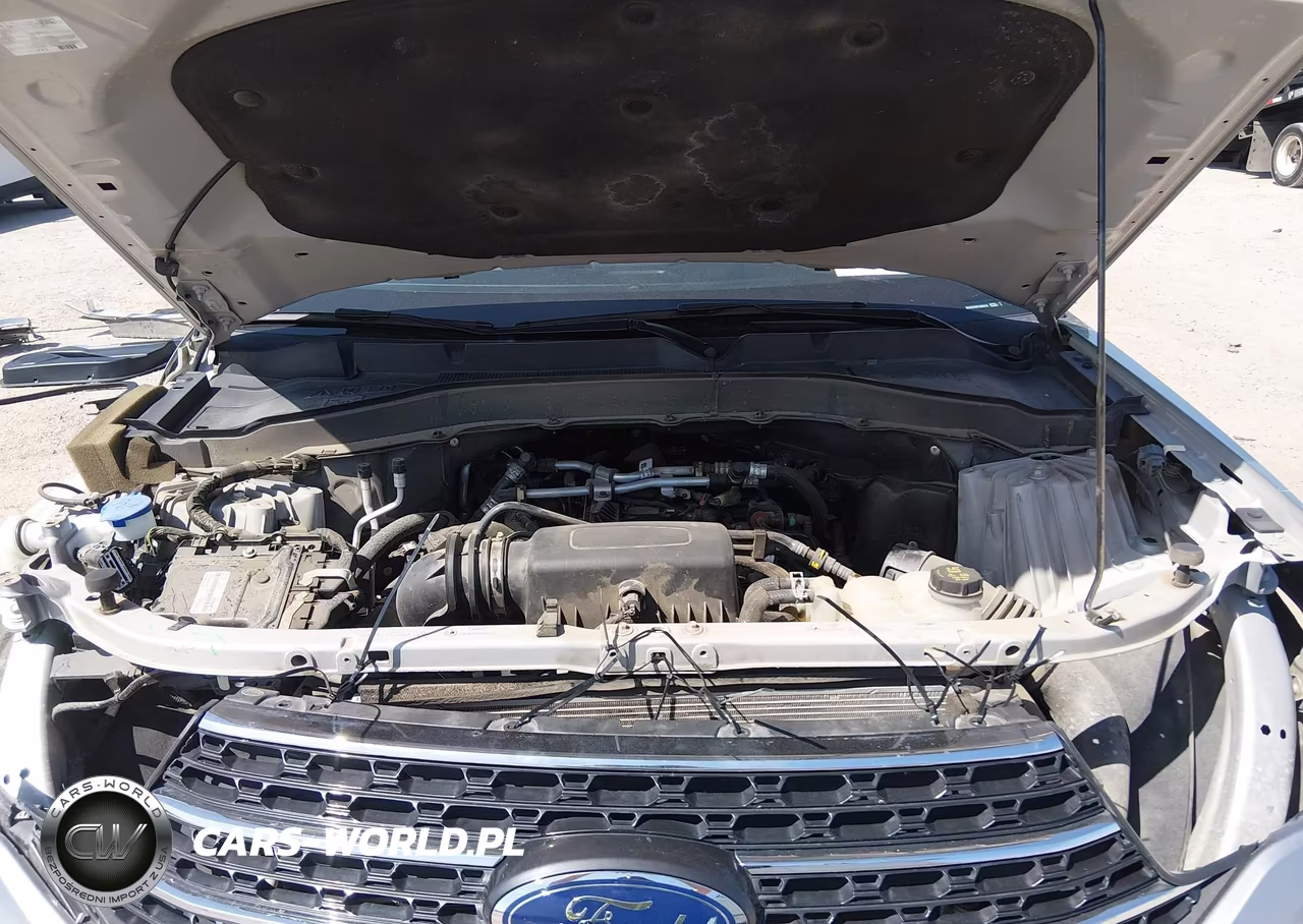 2023 Ford Explorer Xlt VIN:1FMSK8DH0PGA86876 - 10