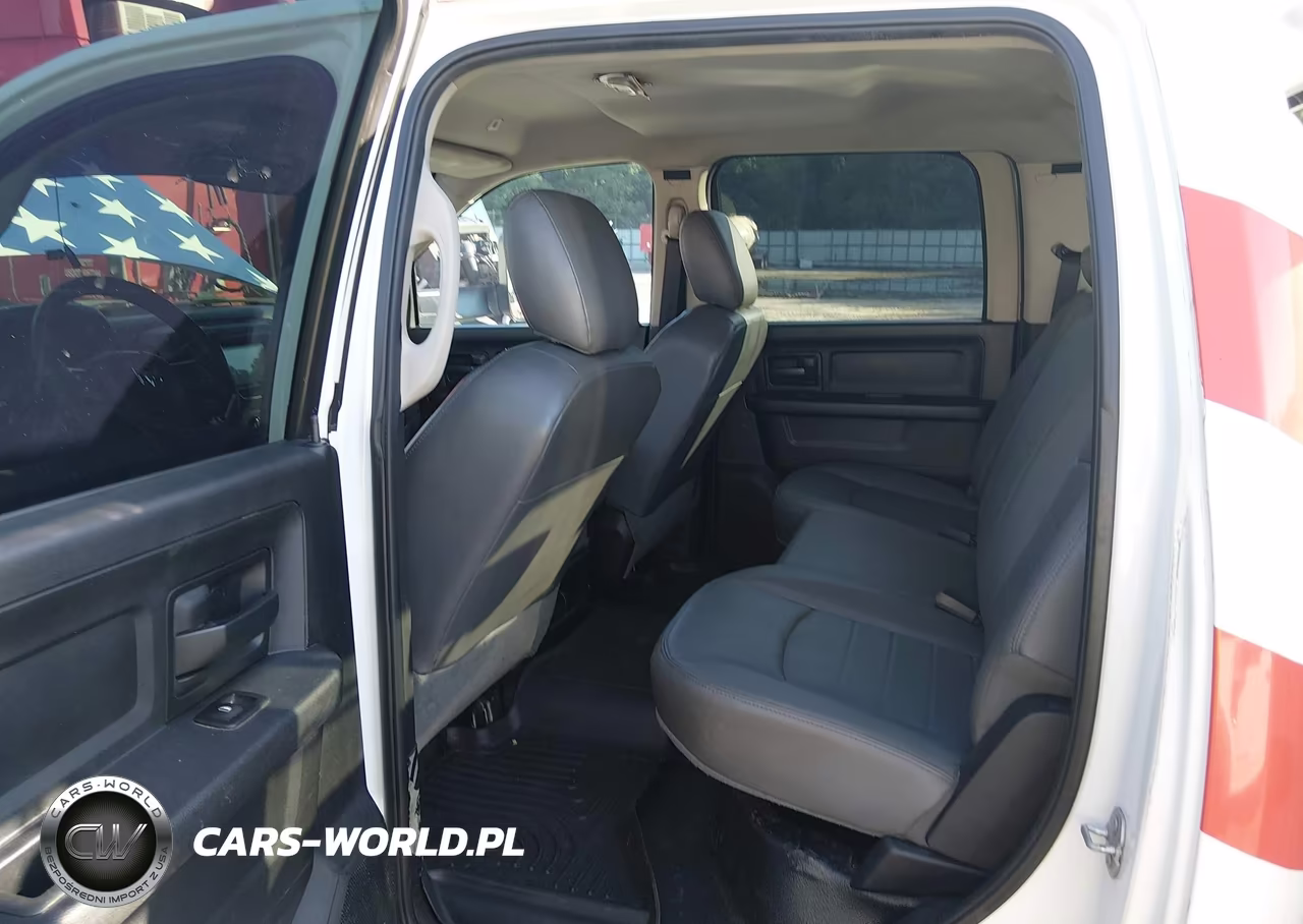 2017 Ram 5500 Chassis Tradesman-Slt-Laramie VIN:3C7WRNEL7HG532727 - 6
