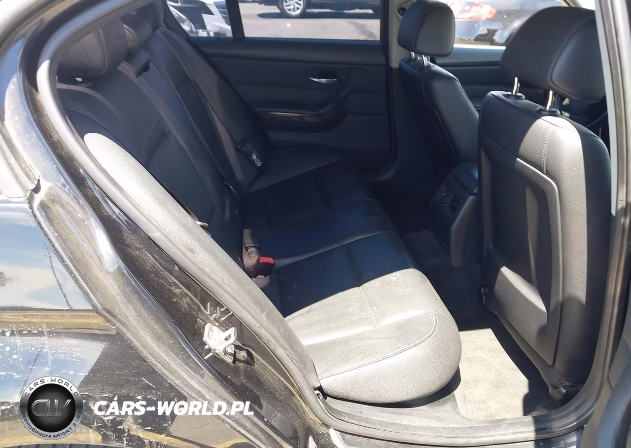 2011 BMW 328I VIN:WBAPH5C5XBA442404 - 8