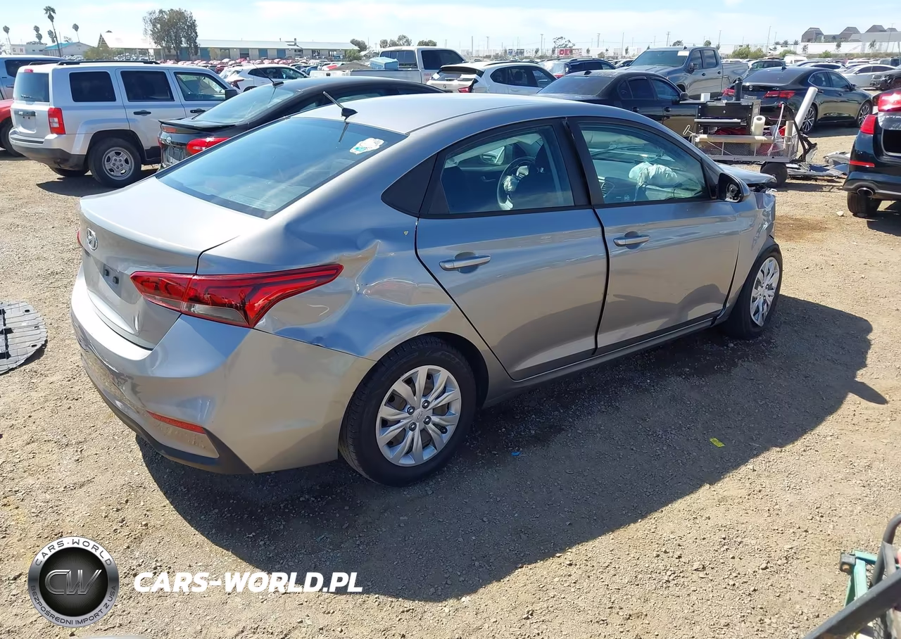 2021 Hyundai Accent Se VIN:3KPC24A64ME138297 - 4