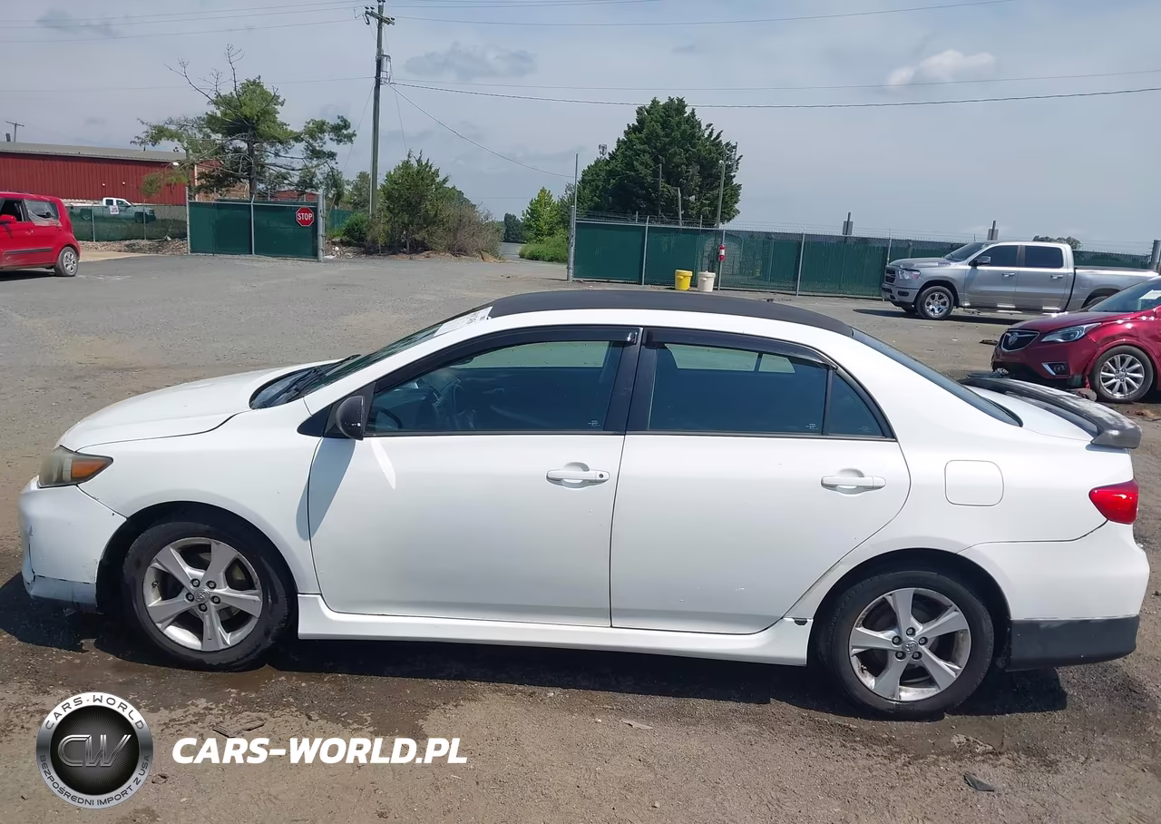 2013 Toyota Corolla S VIN:2T1BU4EE2DC090112 - 14