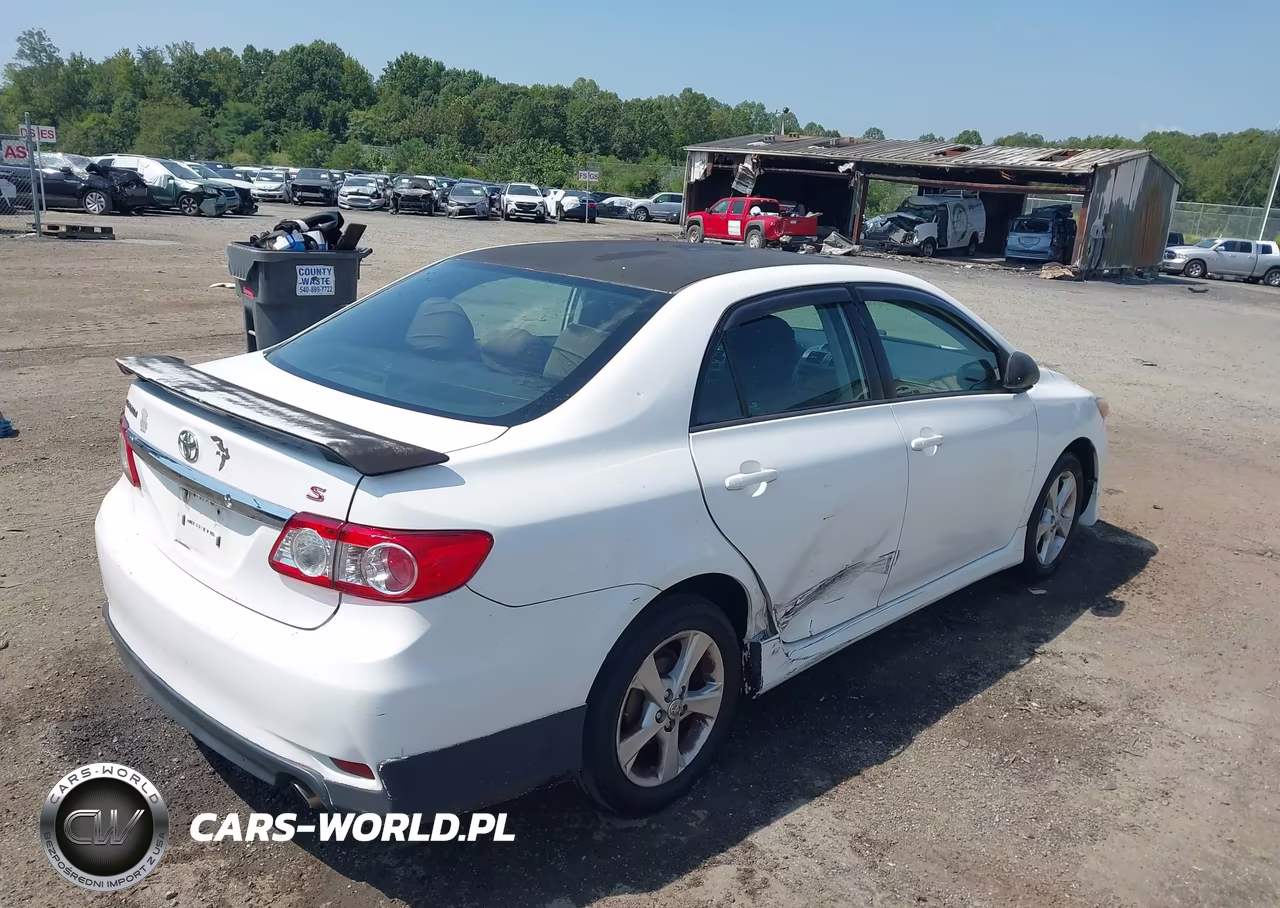 2013 Toyota Corolla S VIN:2T1BU4EE2DC090112 - 4