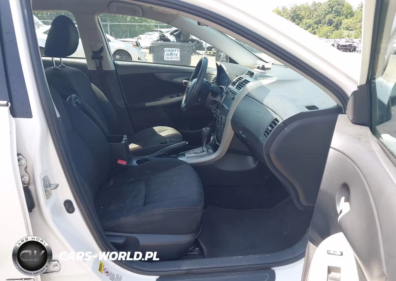 2013 Toyota Corolla S VIN:2T1BU4EE2DC090112 - 5