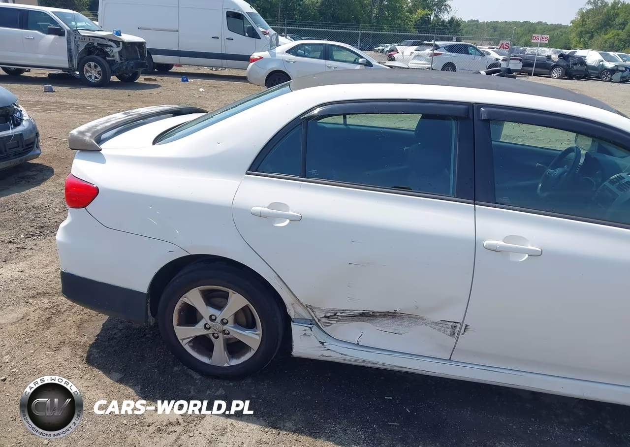2013 Toyota Corolla S VIN:2T1BU4EE2DC090112 - 6