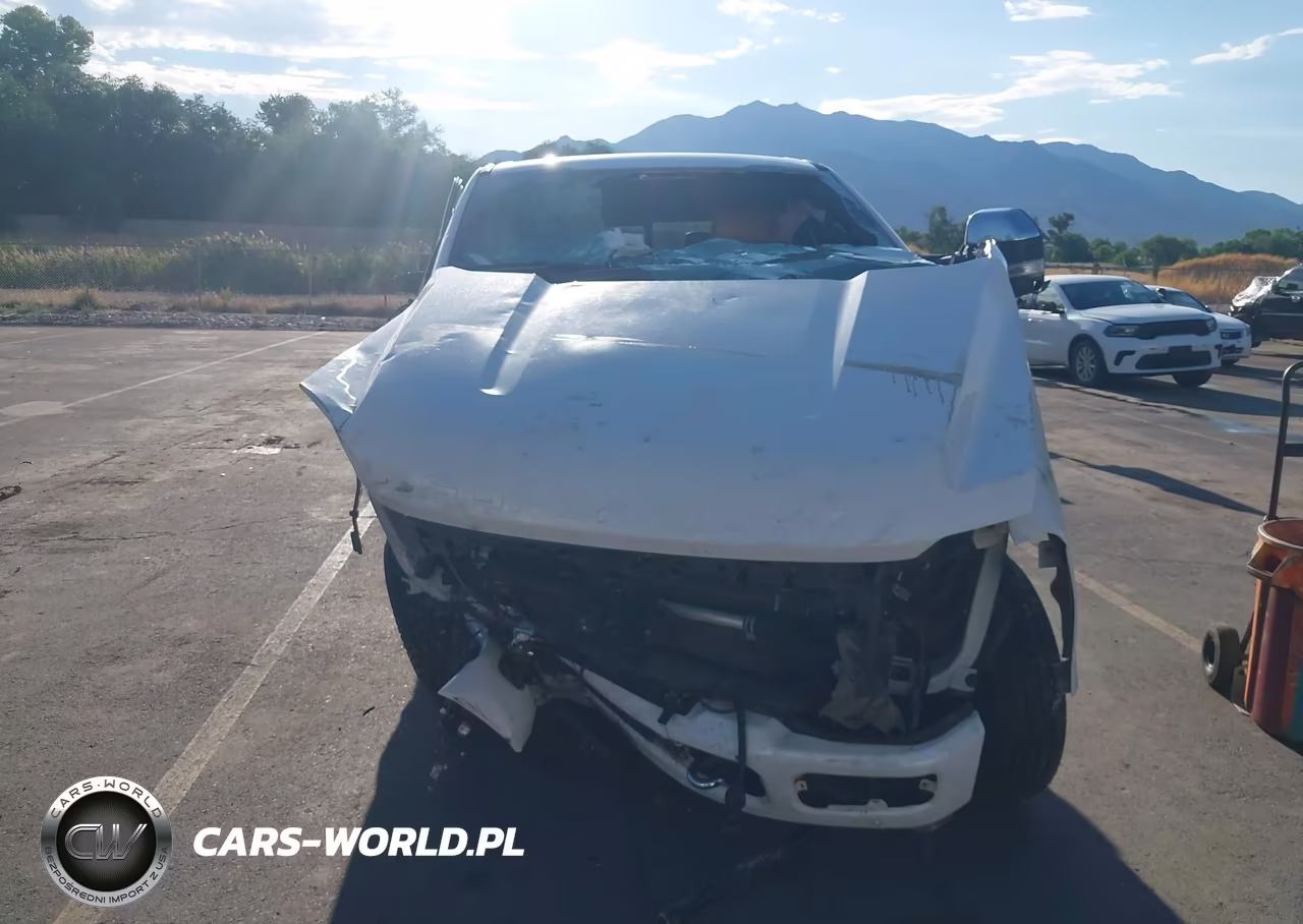 2024 Ford F-350 Platinum VIN:1FT8W3BM2REF36063 - 11
