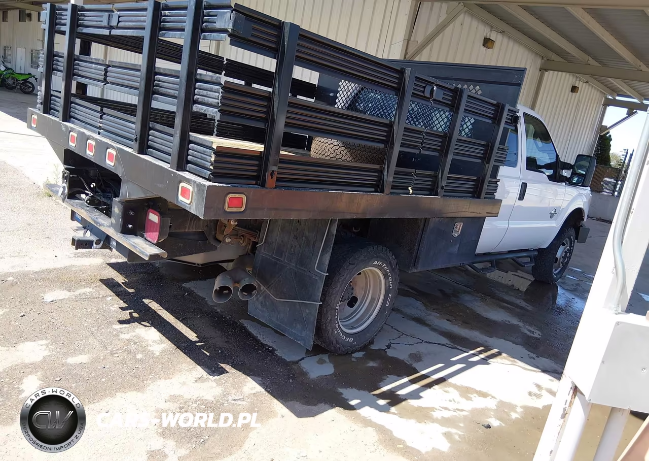 2016 Ford F-350 Chassis Xl VIN:1FD8X3HT3GEC90581 - 4