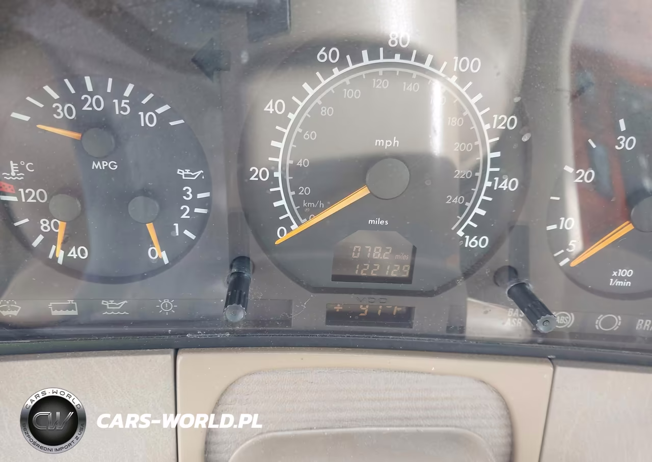 1999 Mercedes-Benz S 320 VIN:WDBGA32G2XA410941 - 7