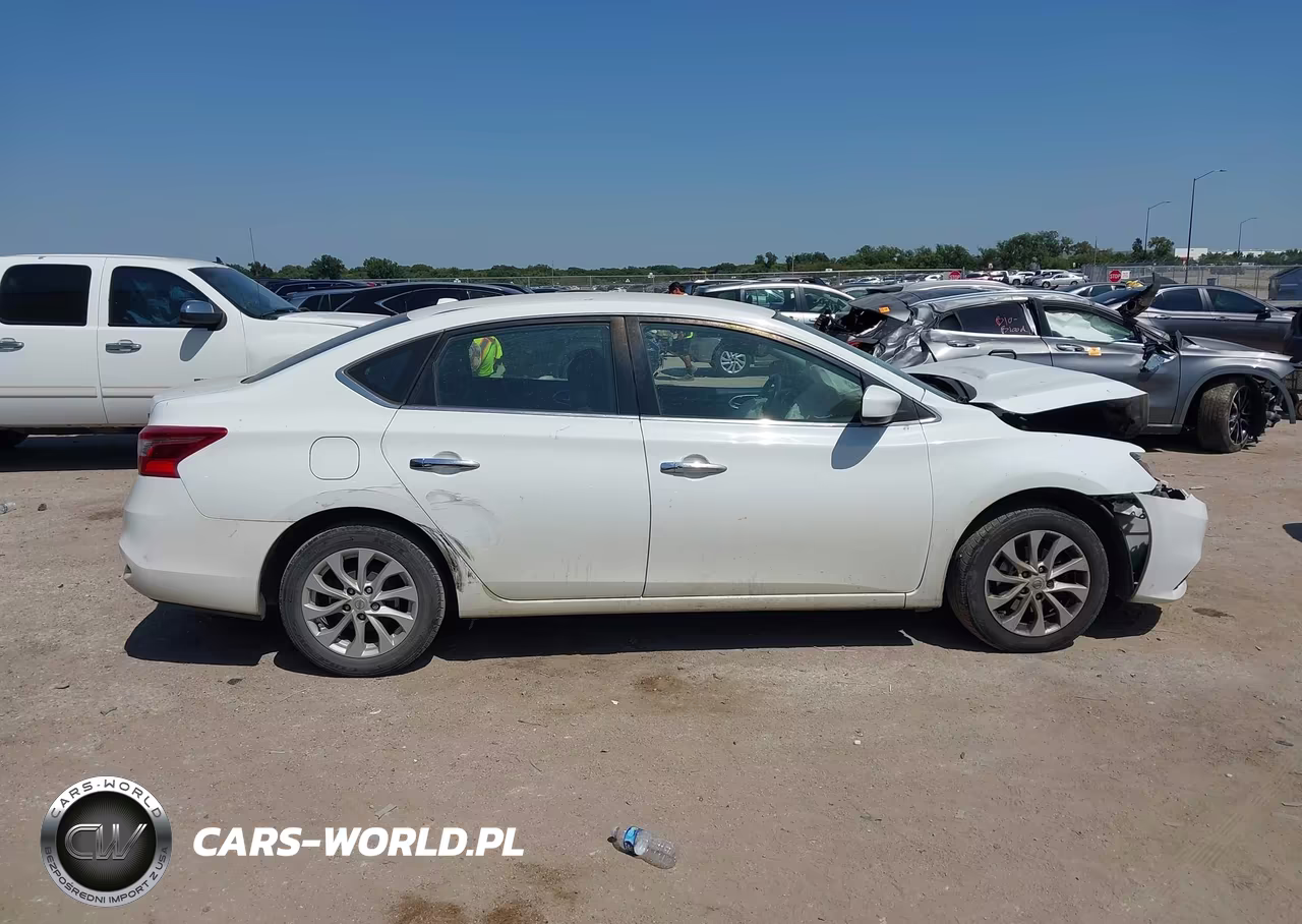 2018 Nissan Sentra Sv VIN:3N1AB7AP9JY240015 - 13