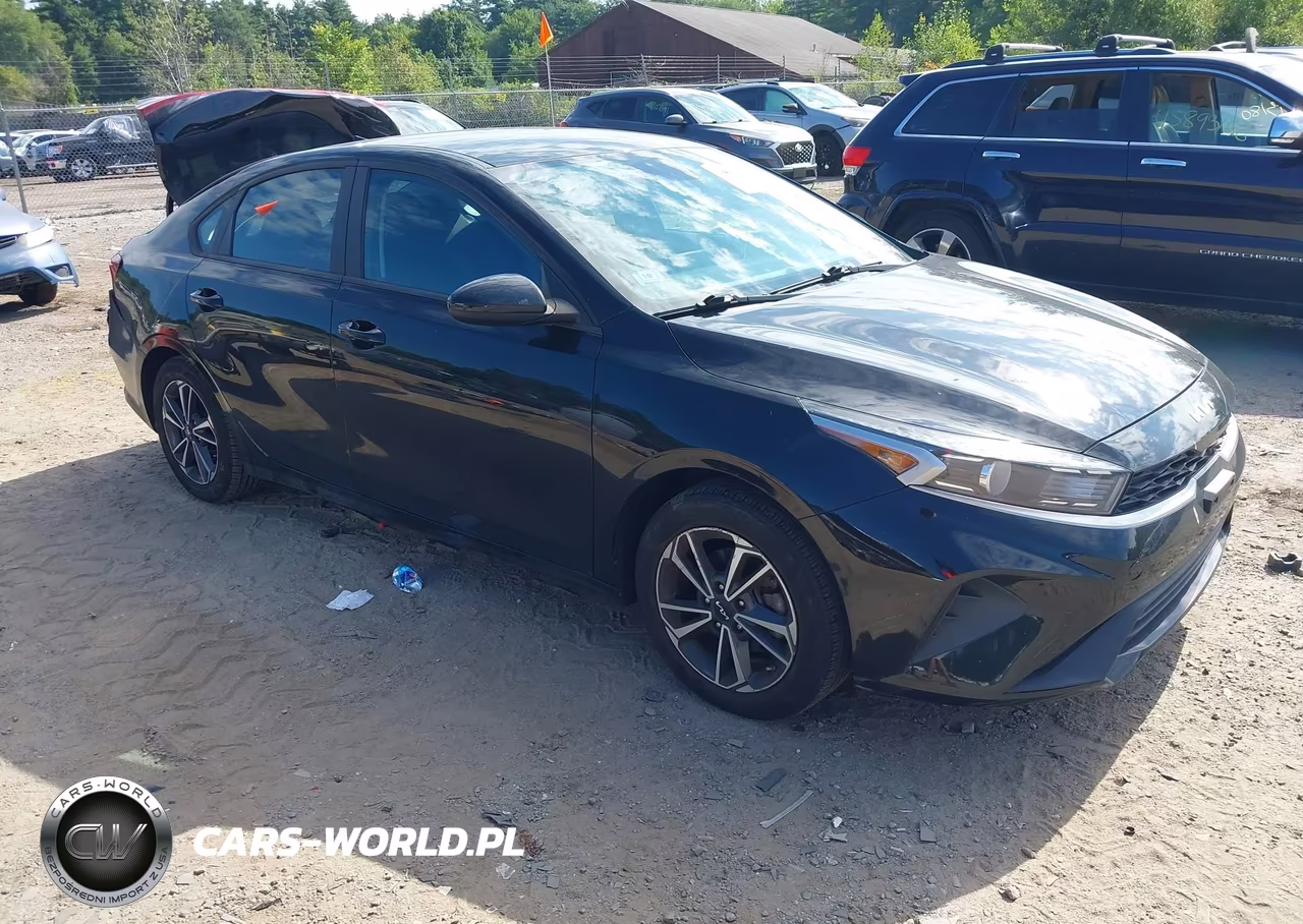 2023 Kia Forte Lxs
