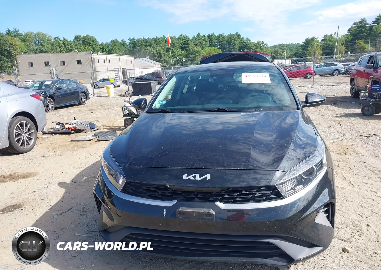 2023 Kia Forte Lxs VIN:3KPF24AD1PE592412 - 12