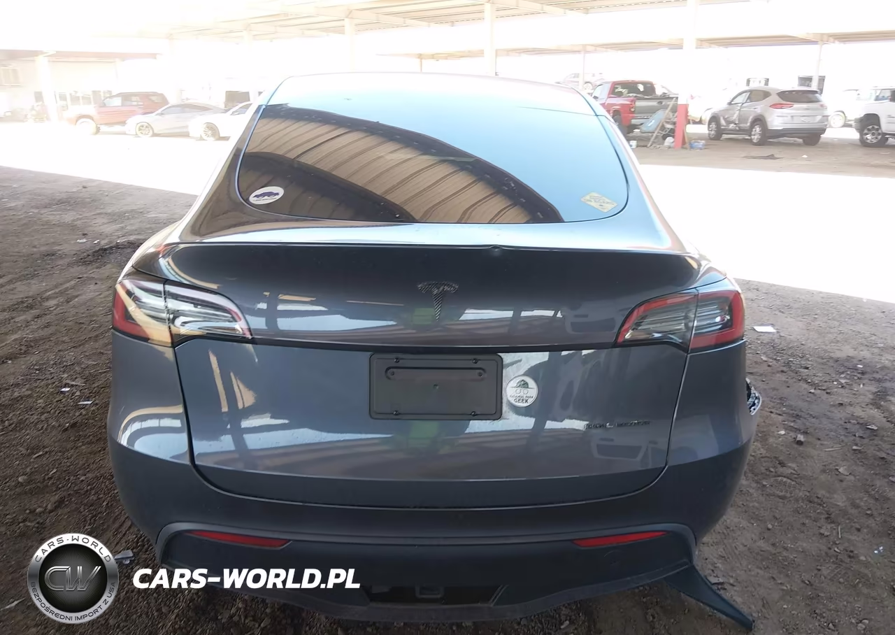 2023 Tesla Model Y VIN:7SAYGDEE1PF644762 - 15