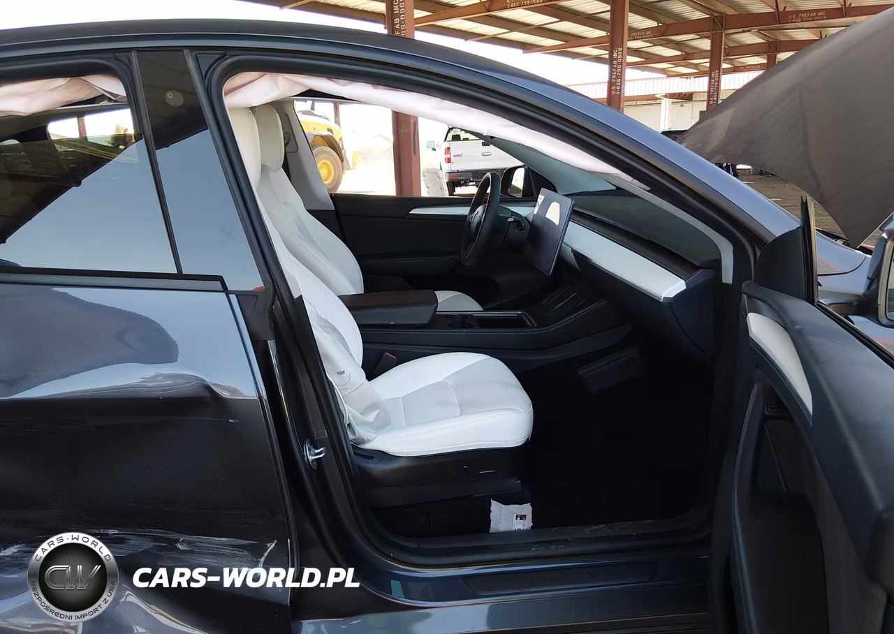 2023 Tesla Model Y VIN:7SAYGDEE1PF644762 - 5