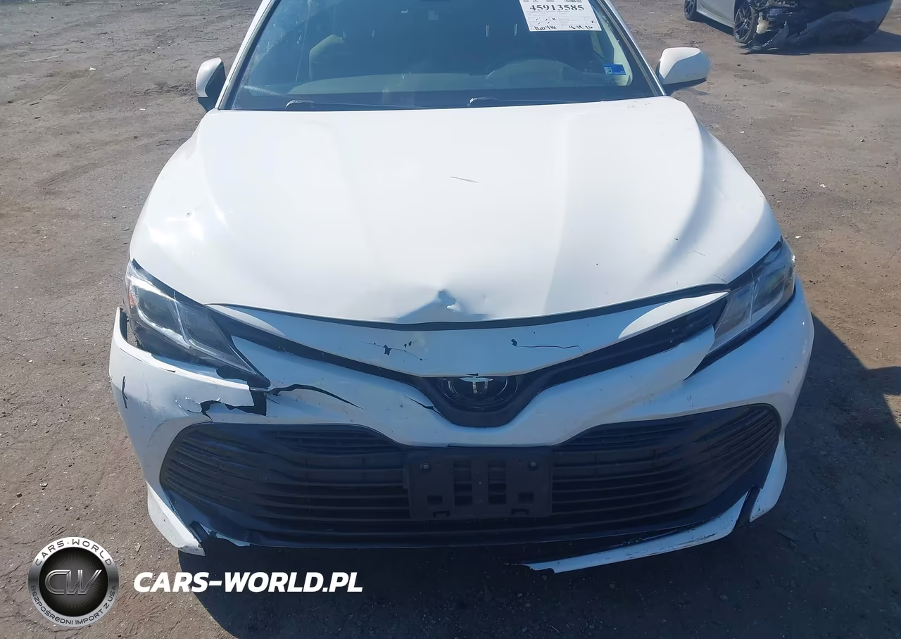 2018 Toyota Camry Le VIN:JTNB11HK8J3043093 - 6