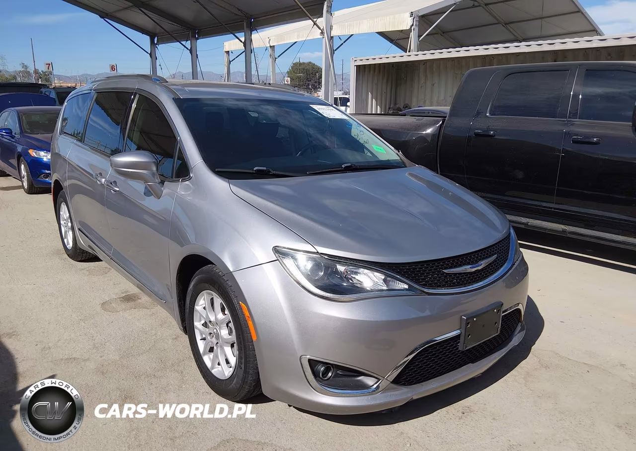 2020 Chrysler Pacifica Touring L
