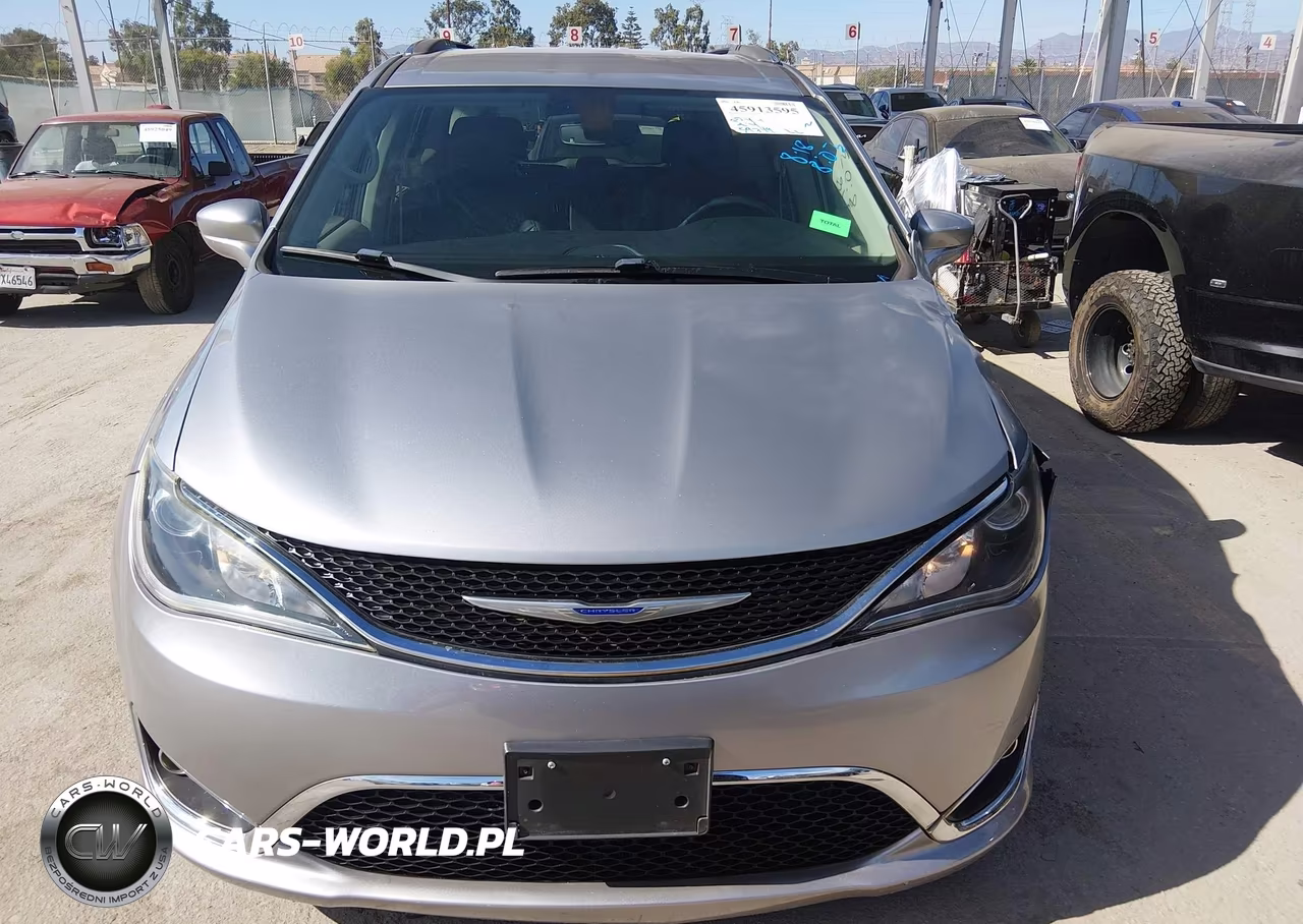 2020 Chrysler Pacifica Touring L VIN:2C4RC1BG7LR116109 - 12