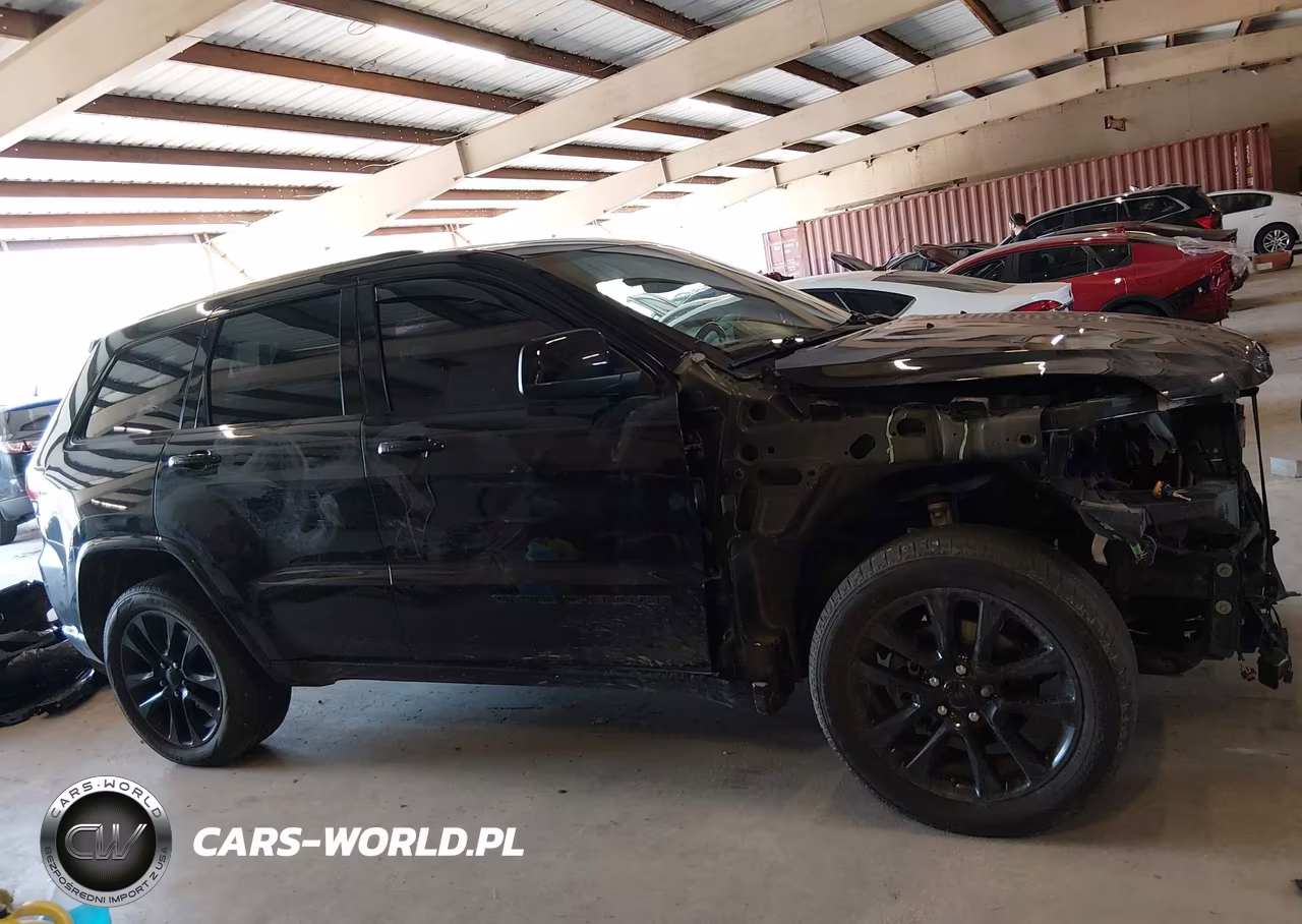 2019 Jeep Grand Cherokee Altitude 4X4 VIN:1C4RJFAG2KC625665 - 14