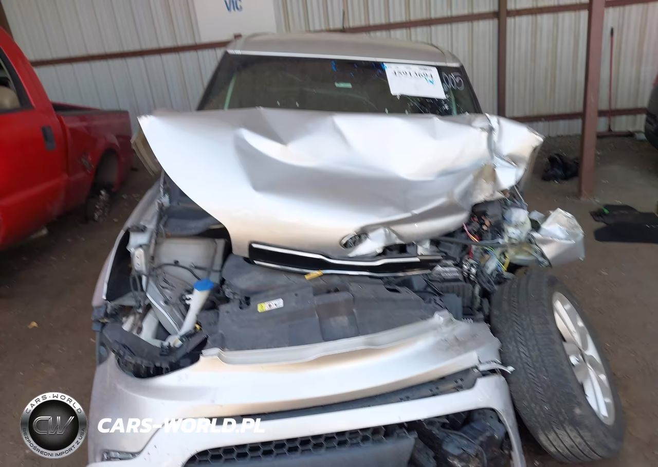 2017 Kia Soul + VIN:KNDJP3A55H7466005 - 11