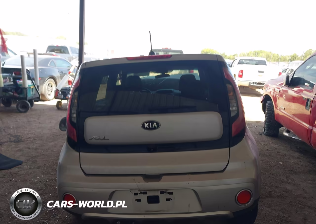 2017 Kia Soul + VIN:KNDJP3A55H7466005 - 15