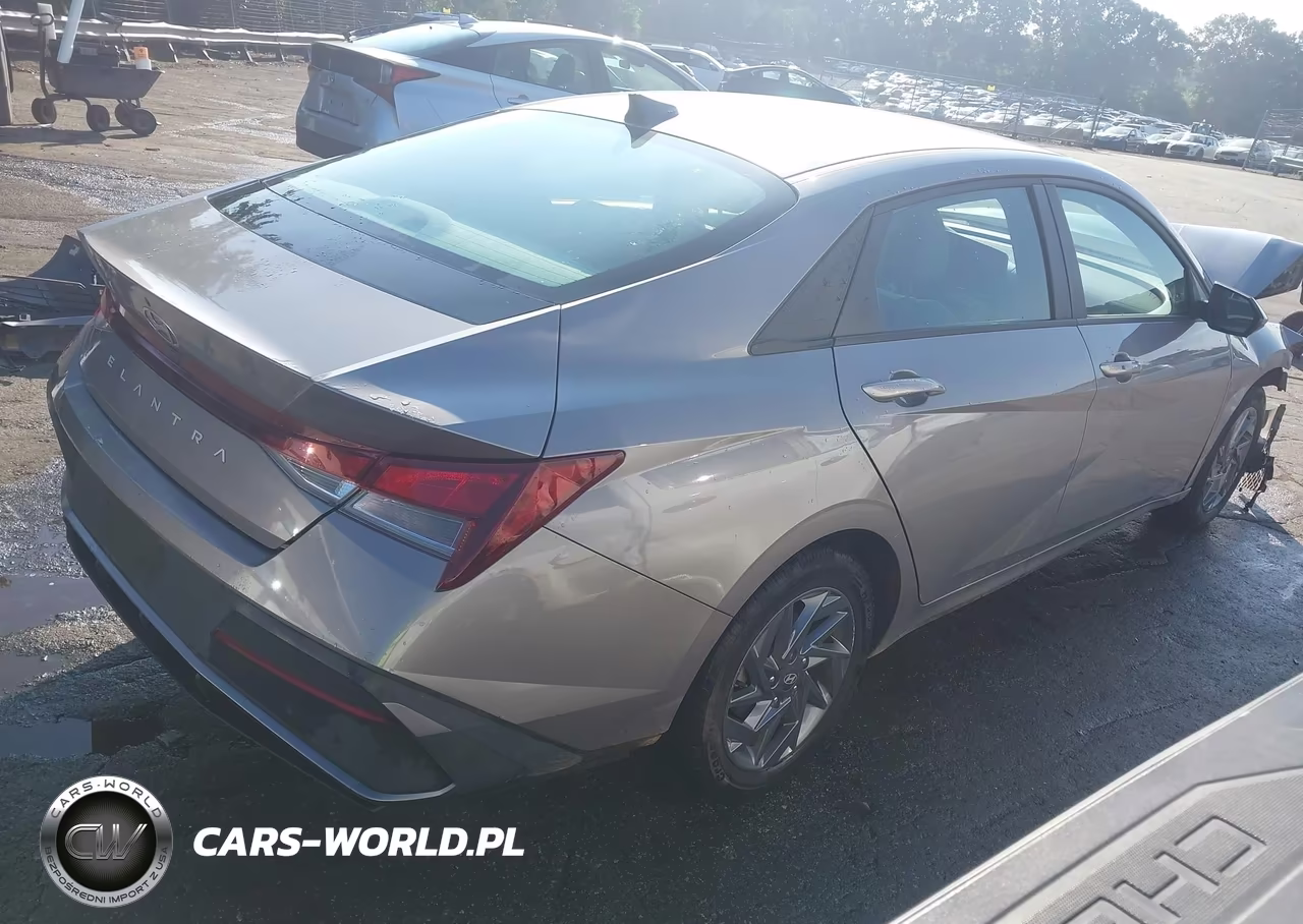 2024 Hyundai Elantra Sel VIN:KMHLM4DG1RU682985 - 4