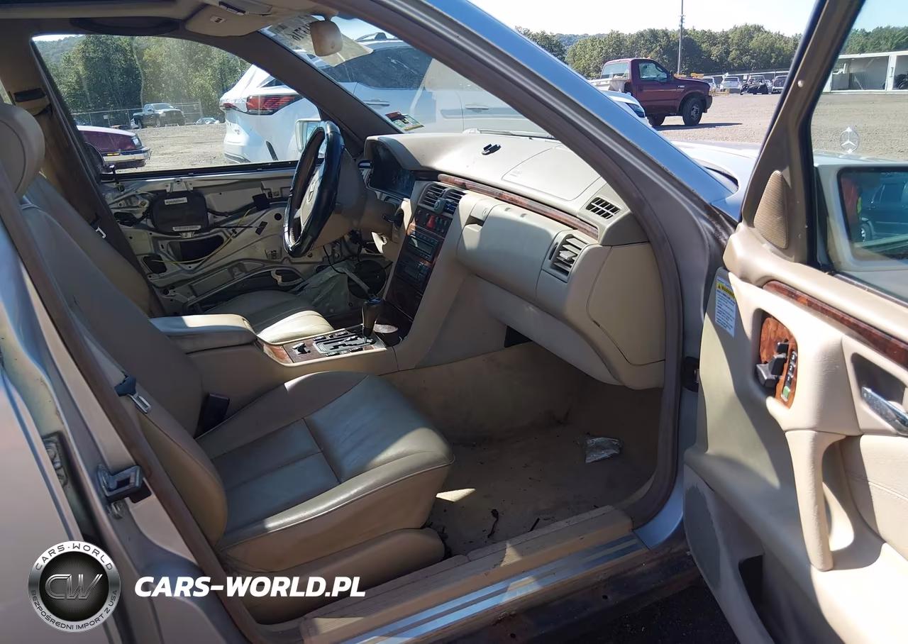 1998 Mercedes-Benz E 300 Diesel VIN:WDBJF25F7WA542063 - 5