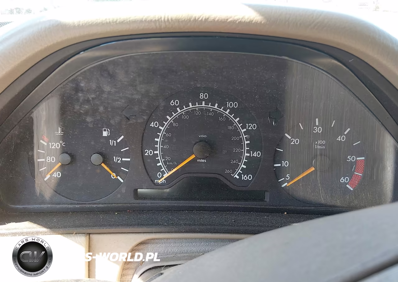1998 Mercedes-Benz E 300 Diesel VIN:WDBJF25F7WA542063 - 7