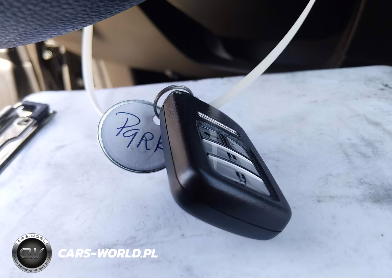 2022 Honda Accord Hybrid VIN:1HGCV3F16NA002760 - 11