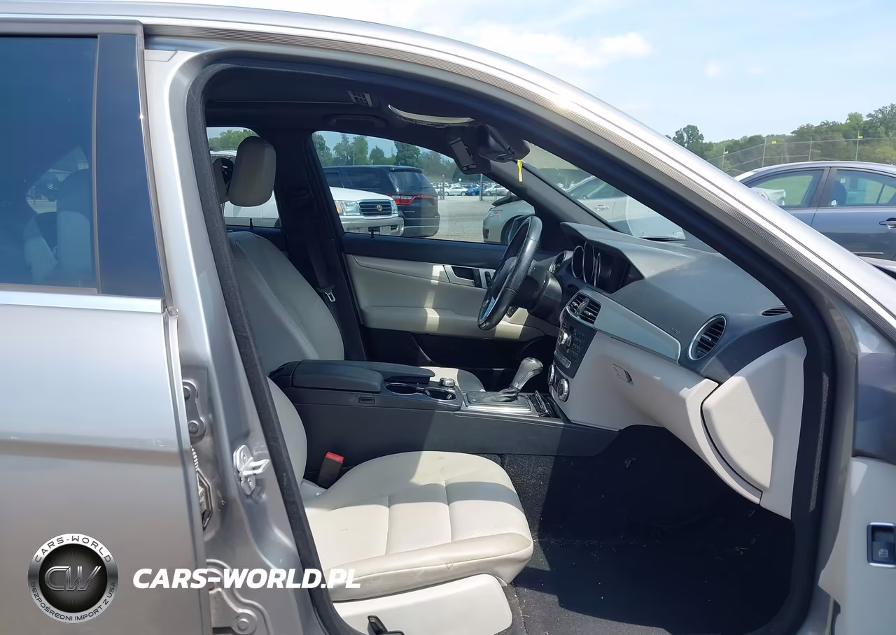 2014 Mercedes-Benz C 250 Sport VIN:WDDGF4HB5EG223259 - 5