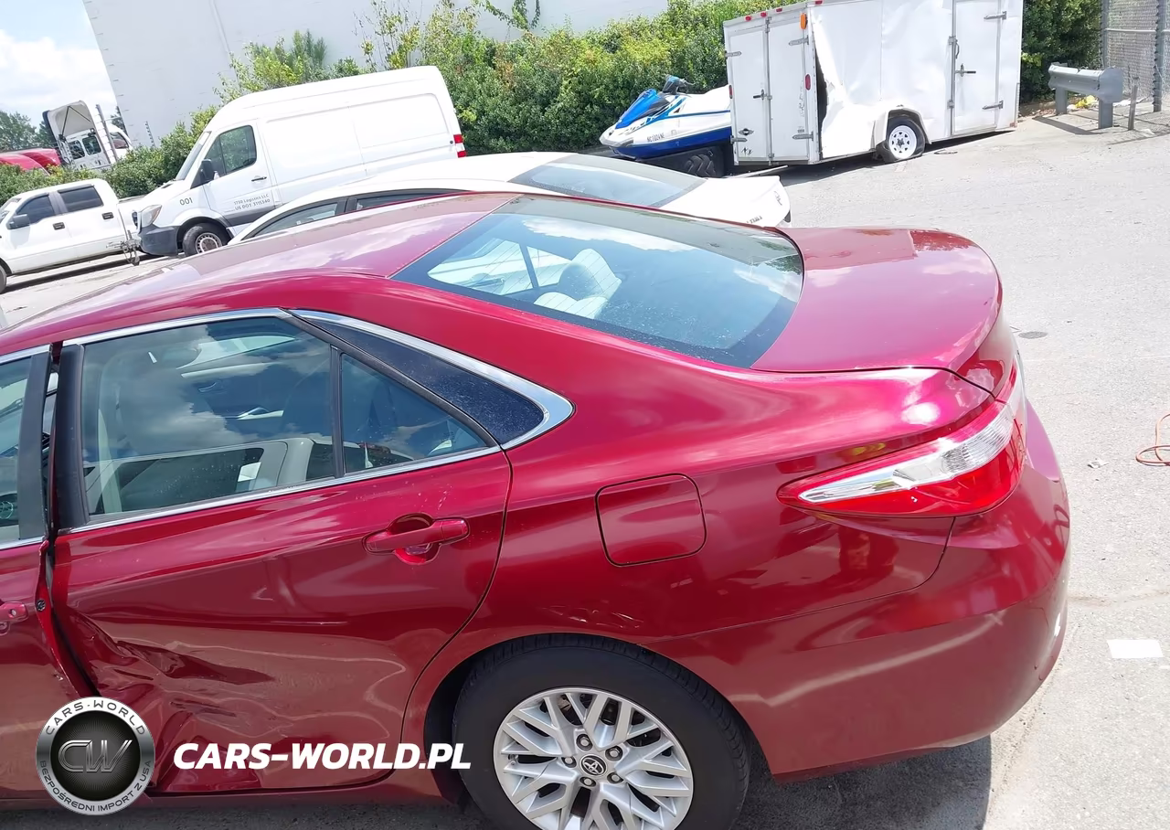 2016 Toyota Camry Le VIN:4T1BF1FK5GU523406 - 14