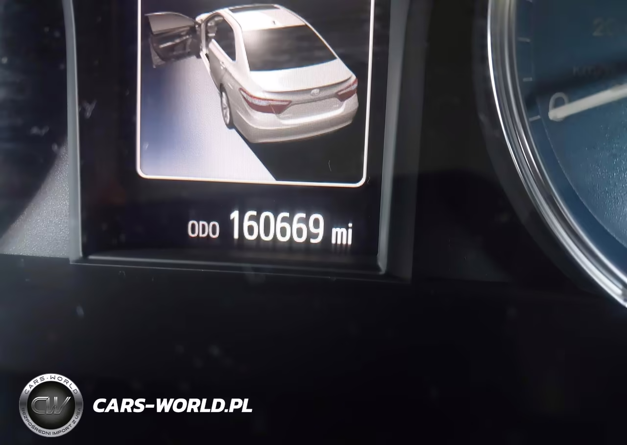 2016 Toyota Camry Le VIN:4T1BF1FK5GU523406 - 15