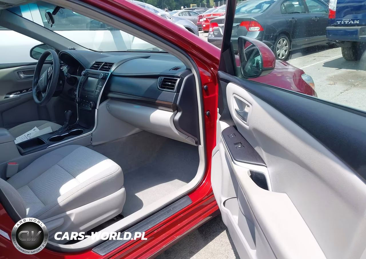 2016 Toyota Camry Le VIN:4T1BF1FK5GU523406 - 5